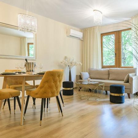 Мarelis Luxe Port Apartment Várna Kültér fotó