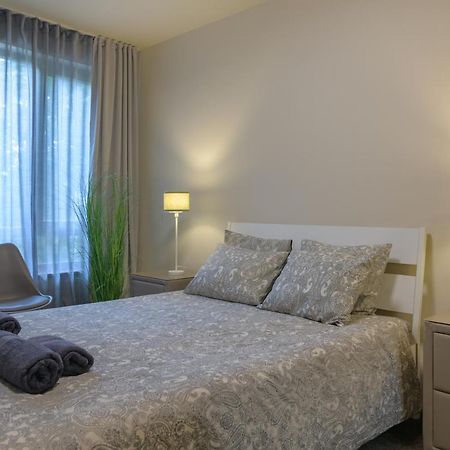 Мarelis Luxe Port Apartment Várna Kültér fotó
