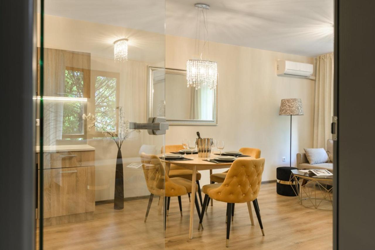 Мarelis Luxe Port Apartment Várna Kültér fotó