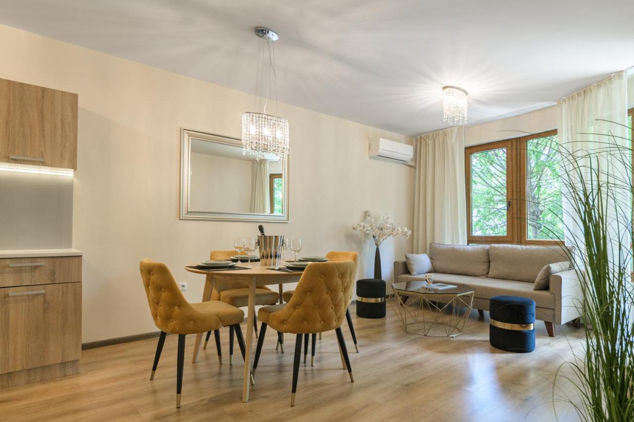 Мarelis Luxe Port Apartment Várna Kültér fotó