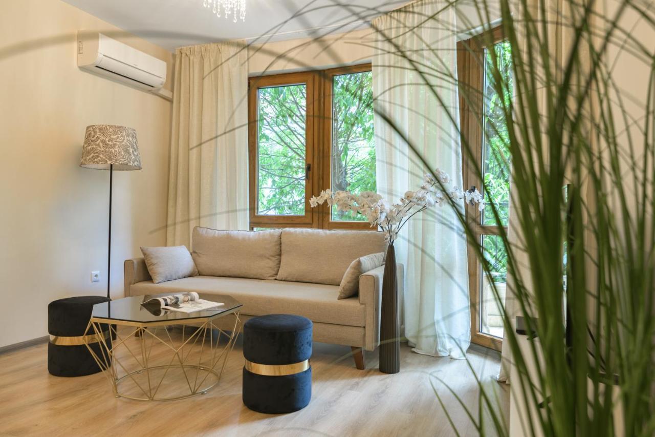 Мarelis Luxe Port Apartment Várna Kültér fotó