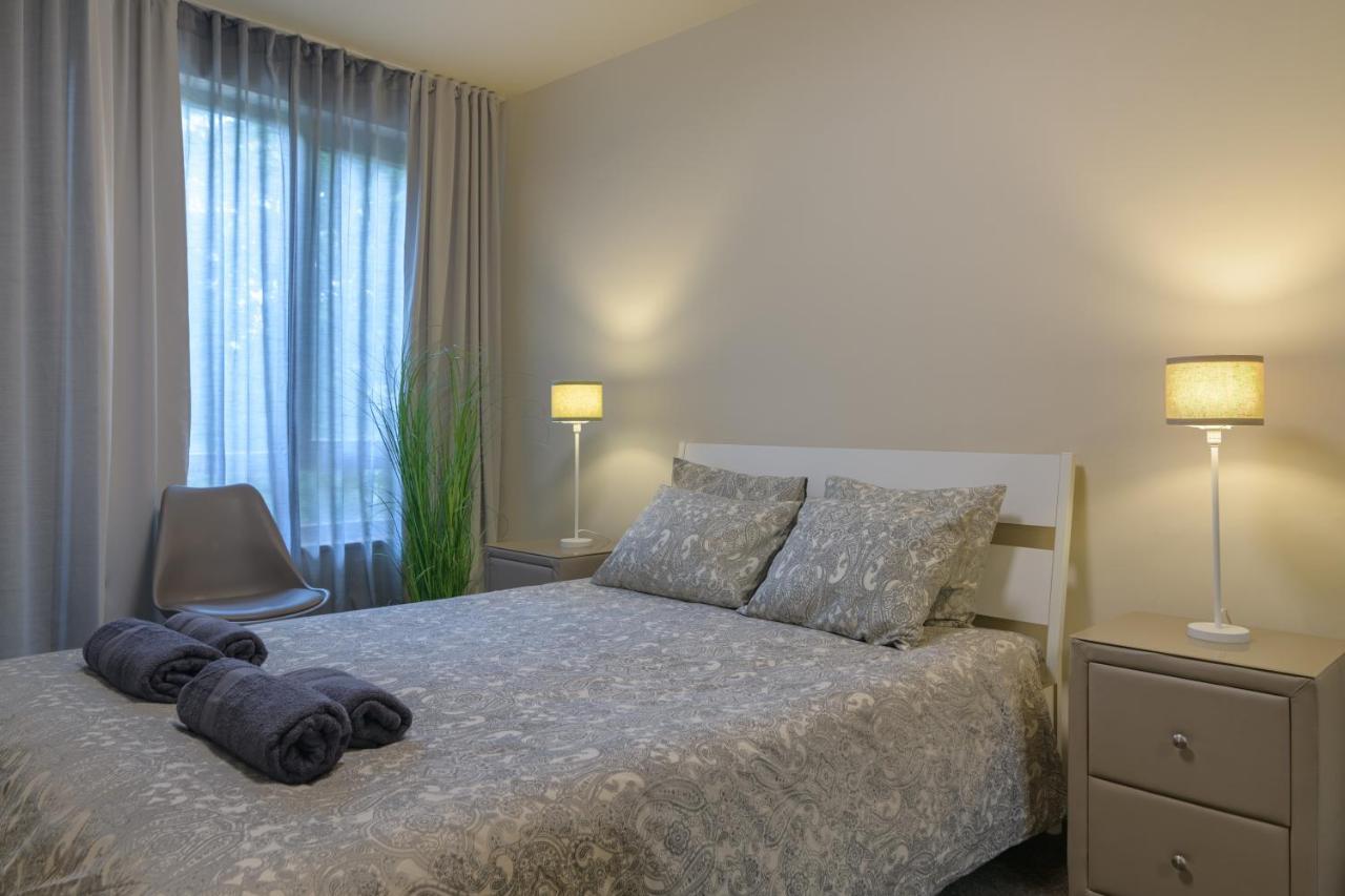 Мarelis Luxe Port Apartment Várna Kültér fotó